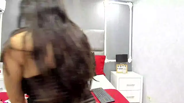 MadelineBeckert online show from December 15, 7:18 pm