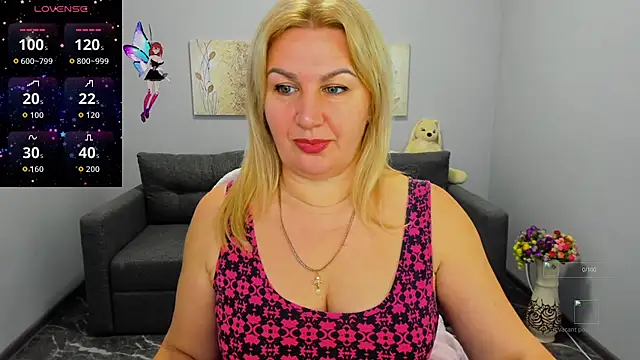 Lili Crossi online show from November 13, 6:45 am