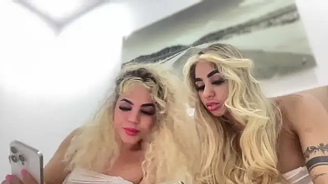 Snapshot of Susandolls chatting on October 20, 10:05 am Susandolls online show from October 20, 10:05 am