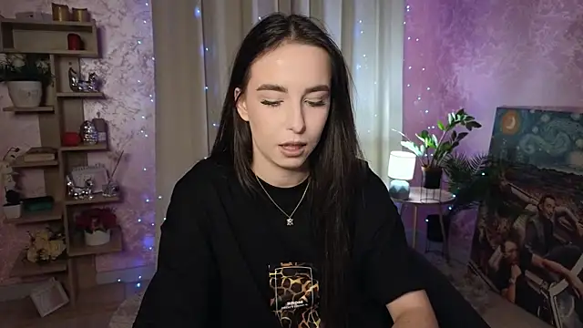 AuroraAksnesss online show from December 15, 4:26 pm