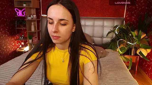 AuroraAksnesss online show from March 3, 11:22 am