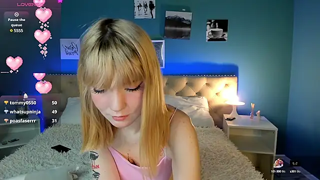 Linablueeyed online show from March 17, 11:21 am