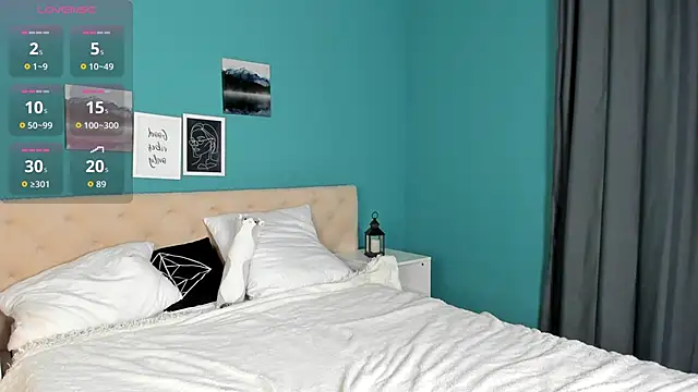 Linablueeyed online show from October 3, 9:17 am