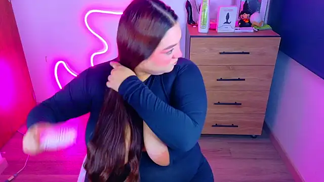 Snapshot of Rebeca_charme21 chatting on October 4, 8:12 am Rebeca charme21 online show from October 4, 8:12 am