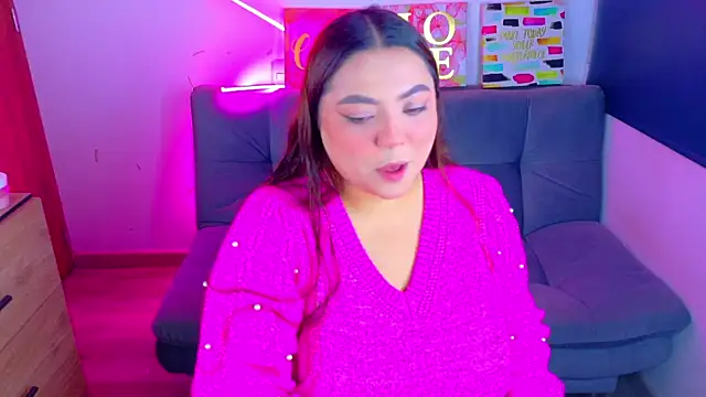 Snapshot of Rebeca_charme21 chatting on November 21, 10:14 am Rebeca charme21 online show from November 21, 10:14 am