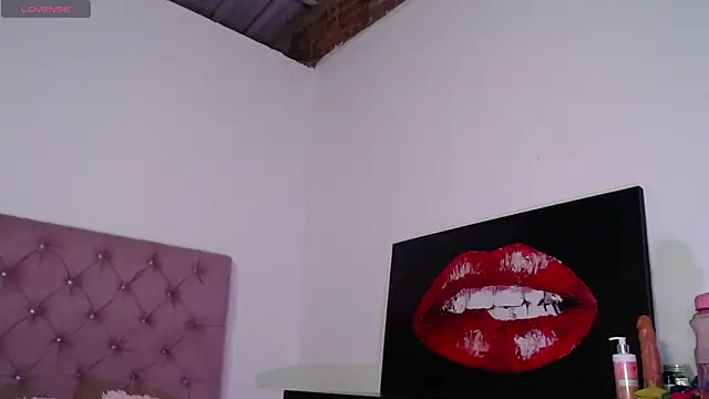 Snapshot of CATALAIA_STOMM chatting on November 1, 12:23 am CATALAIA STOMM online show from November 1, 12:23 am