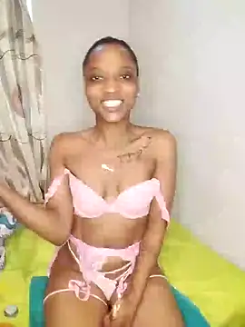 Snapshot of FreakySag_8888 chatting on December 15, 5:23 am FreakySag 8888 online show from December 15, 5:23 am