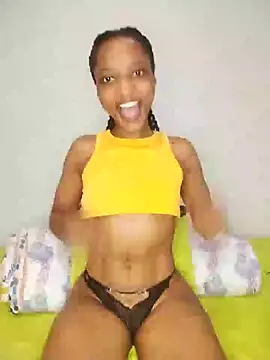 Snapshot of FreakySag_8888 chatting on December 28, 4:30 am FreakySag 8888 online show from December 28, 4:30 am