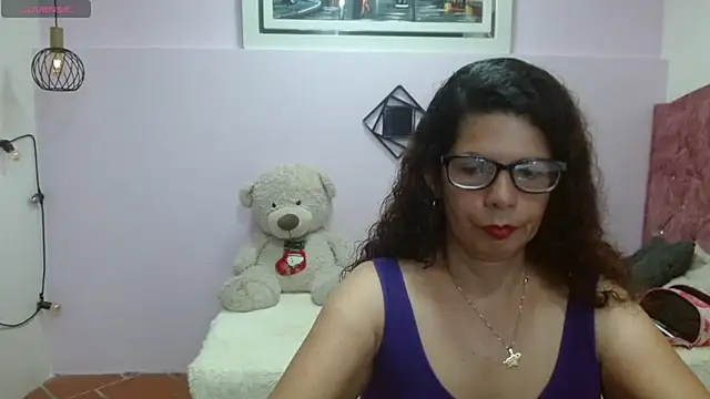 Snapshot of sila_bolum chatting on February 26, 7:38 pm sila bolum online show from February 26, 7:38 pm