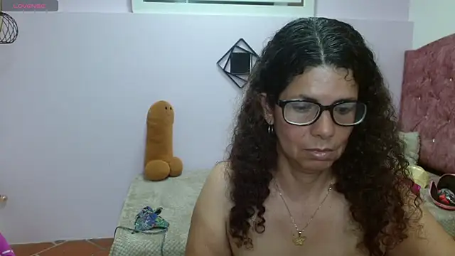 Snapshot of sila_bolum chatting on March 4, 12:29 am sila bolum online show from March 4, 12:29 am