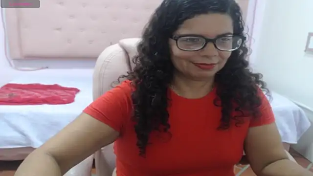 Snapshot of sila_bolum chatting on March 15, 3:59 pm sila bolum online show from March 15, 3:59 pm