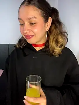 Andi9  online show from October 17, 1:09 am