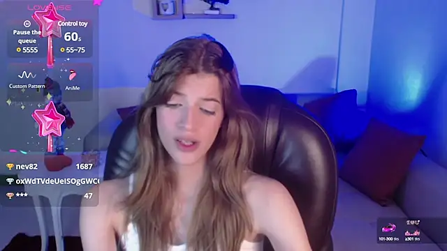 Nora Vennucci online show from December 26, 5:30 pm