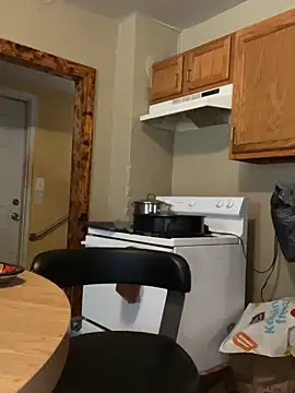 prettyrichie online show from March 9, 1:59 pm