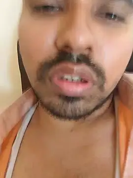 Snapshot of Hotrayyy chatting on December 25, 5:16 am Hotrayyy online show from December 25, 5:16 am