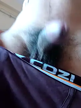 Snapshot of Hotrayyy chatting on December 27, 8:13 am Hotrayyy online show from December 27, 8:13 am