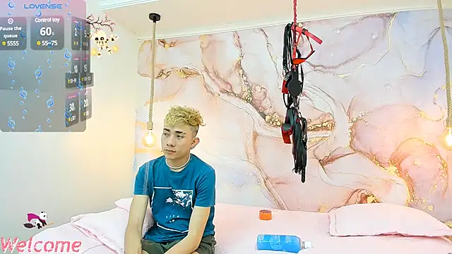 StrawwBoys online show from December 27, 11:53 pm