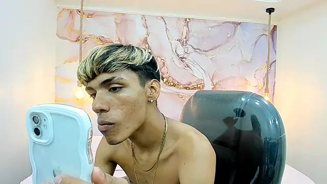 StrawwBoys online show from January 27, 10:06 pm