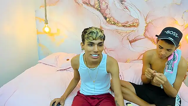 StrawwBoys online show from January 28, 1:08 am