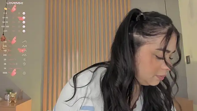Snapshot of mary_suarez chatting on January 25, 3:51 am mary suarez online show from January 25, 3:51 am
