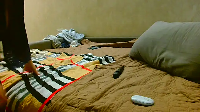 Brionia online show from November 4, 7:46 pm