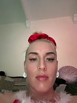 Snapshot of Barbie_26 chatting on December 24, 7:44 pm Barbie 26 online show from December 24, 7:44 pm