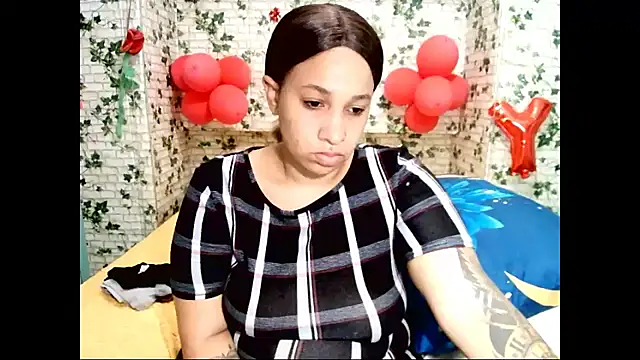 Snapshot of Indian_candyXX chatting on February 12, 4:33 pm Indian candyXX online show from February 12, 4:33 pm