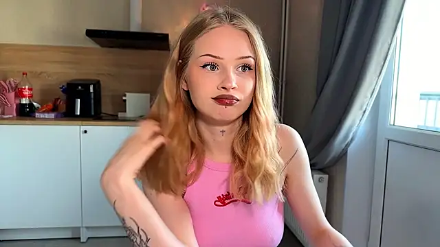 lisa barbie online show from April 19, 3:22 pm