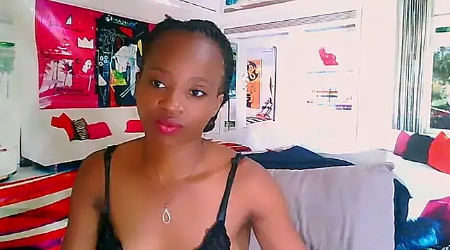 Snapshot of EbonyCreamy69 chatting on December 23, 12:46 am EbonyCreamy69 online show from December 23, 12:46 am