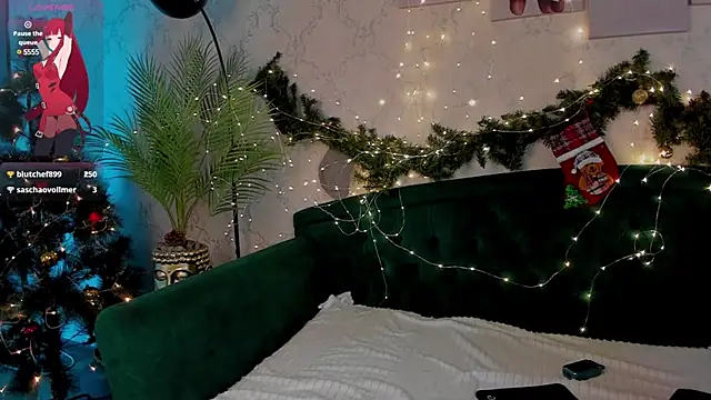 Jessie Roy online show from December 29, 3:00 am