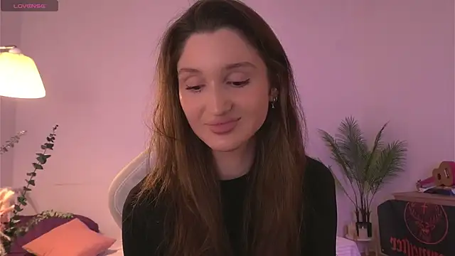 Snapshot of tender_babyy chatting on December 14, 10:42 am tender babyy online show from December 14, 10:42 am