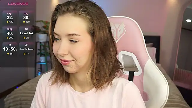 LinaSiren online show from December 13, 3:05 am