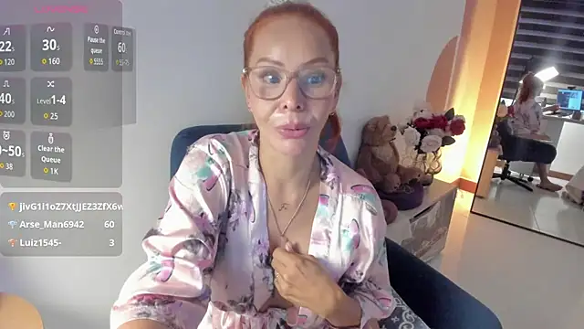 AvaCollinss online show from November 3, 12:28 pm