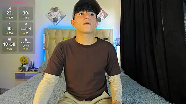 Snapshot of patrick_sanzz chatting on March 18, 6:37 pm patrick sanzz online show from March 18, 6:37 pm