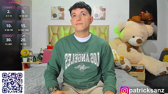 Snapshot of patrick_sanzz chatting on October 23, 4:28 pm patrick sanzz online show from October 23, 4:28 pm