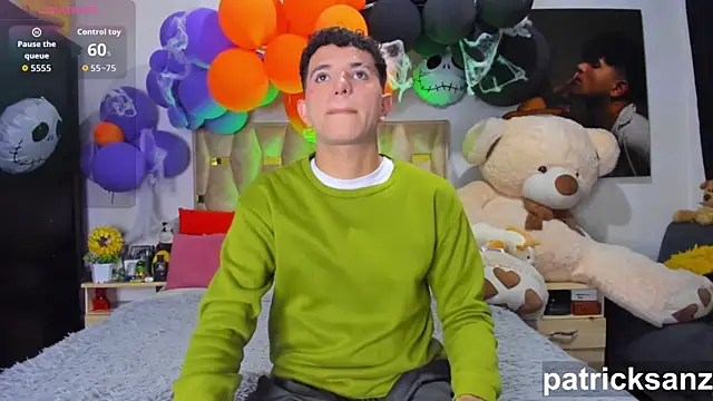 Snapshot of patrick_sanzz chatting on October 28, 6:43 pm patrick sanzz online show from October 28, 6:43 pm