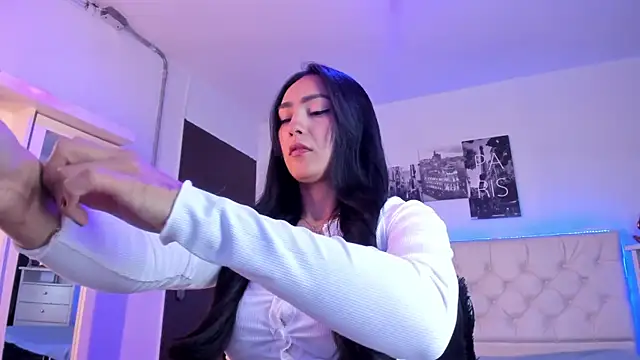 Amy Kiitty  online show from September 20, 8:32 pm