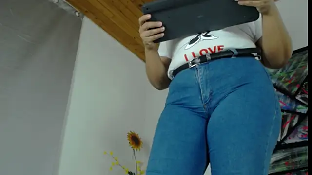 Iivana 19 online show from February 20, 4:03 pm