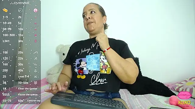 Iivana 19 online show from February 25, 10:30 pm