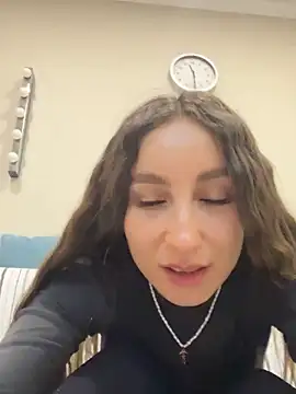 viviandaimond1 online show from January 11, 8:32 pm