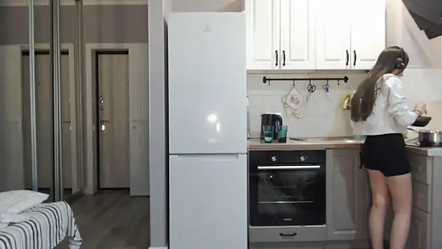 viviandaimond1 online show from January 14, 9:09 pm