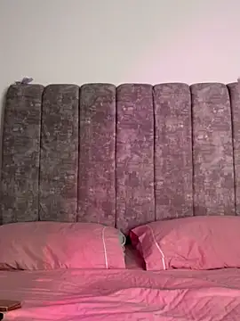 Snapshot of _Chartlotte chatting on September 13, 2:00 am Chartlotte online show from September 13, 2:00 am