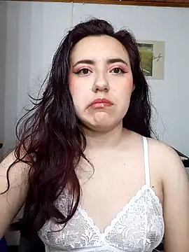 Emi chik online show from January 19, 11:01 am