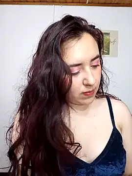 Emi chik online show from February 7, 3:45 am