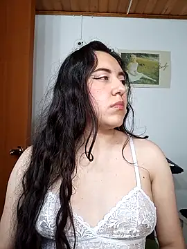 Emi chik online show from February 15, 10:25 am