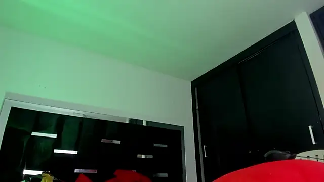 Eyleen Santos online show from March 10, 7:52 pm