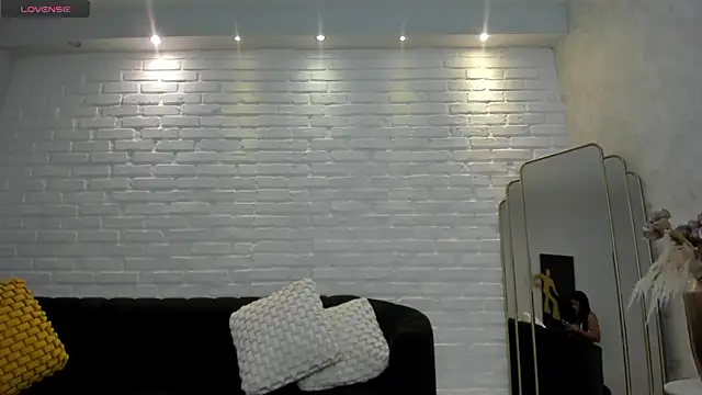 KatieNolan 1 online show from February 7, 7:38 pm