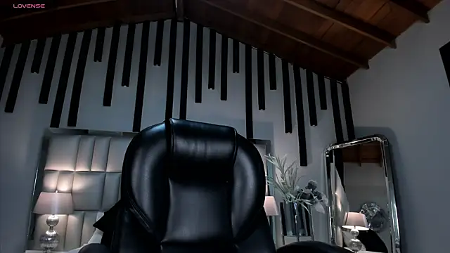 KatieNolan 1 online show from November 4, 2:32 am