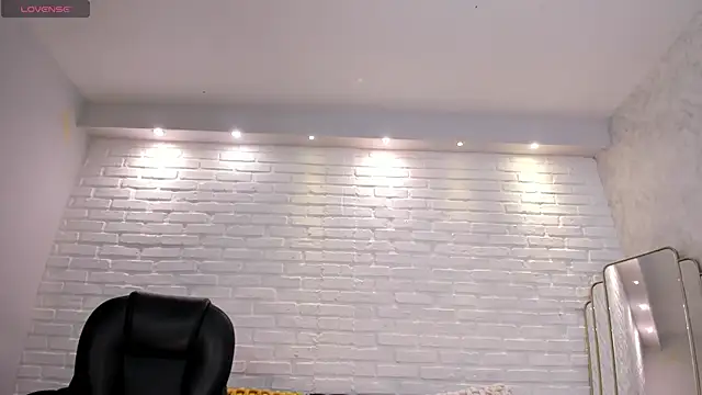 KatieNolan 1 online show from November 30, 6:12 pm