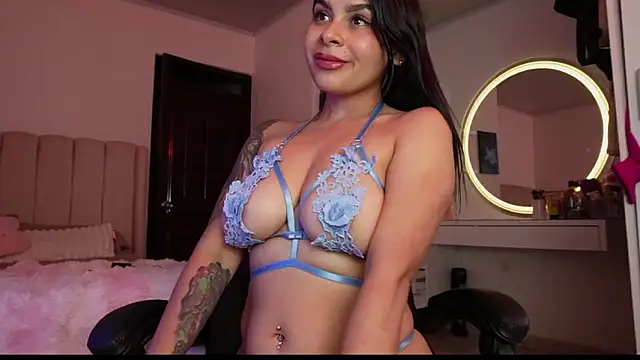 Snapshot of tammylee_ chatting on January 18, 7:34 am tammylee online show from January 18, 7:34 am